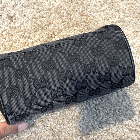 Sold! GUCCI GG cosmetic pouch - Picture 3 of 8